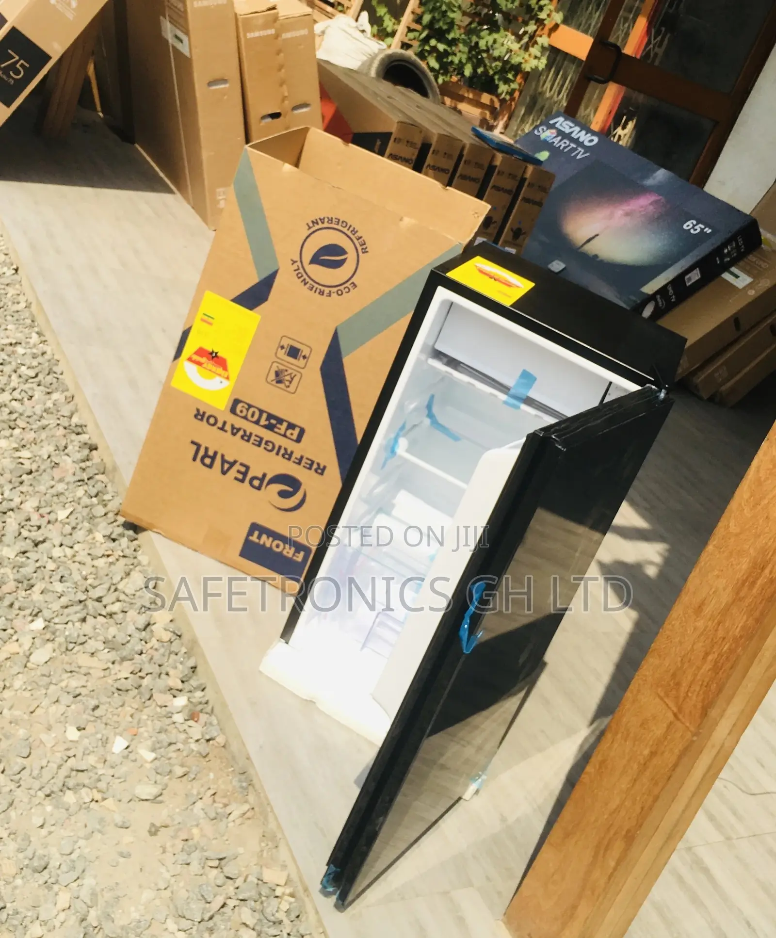Lasting Tabletop Pearl Singledoor 82L Tabletop Fridge