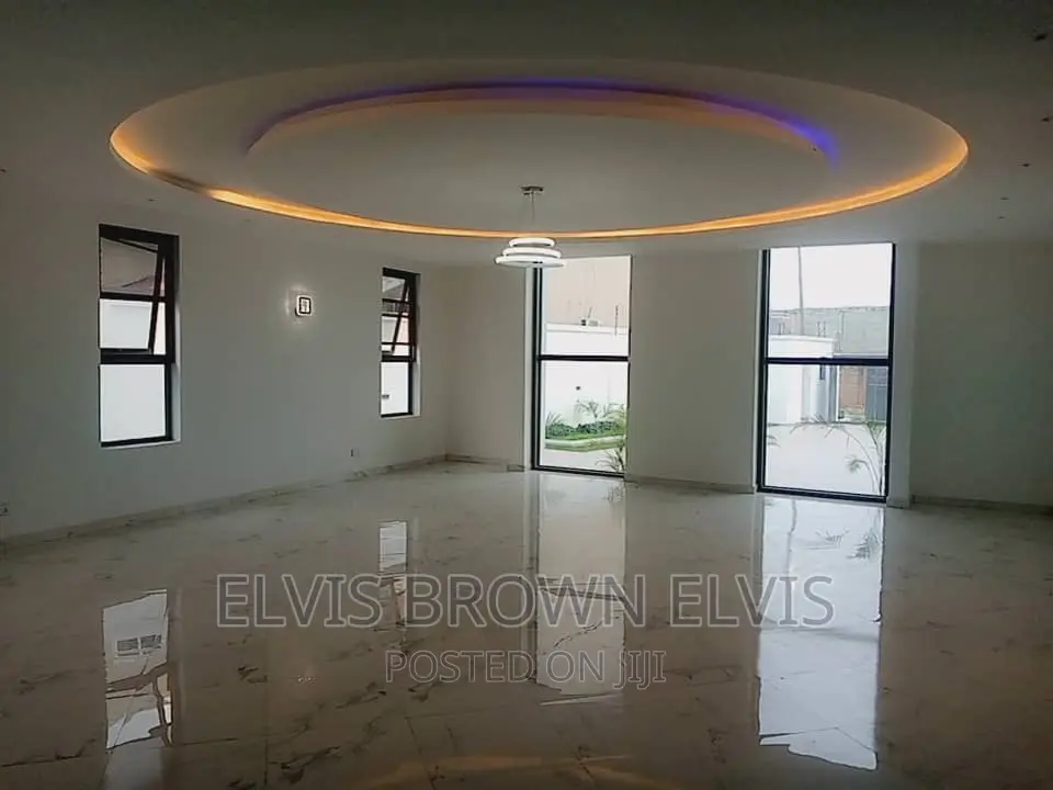 4bdrm Mansion in East Legon Mempaseam for sale