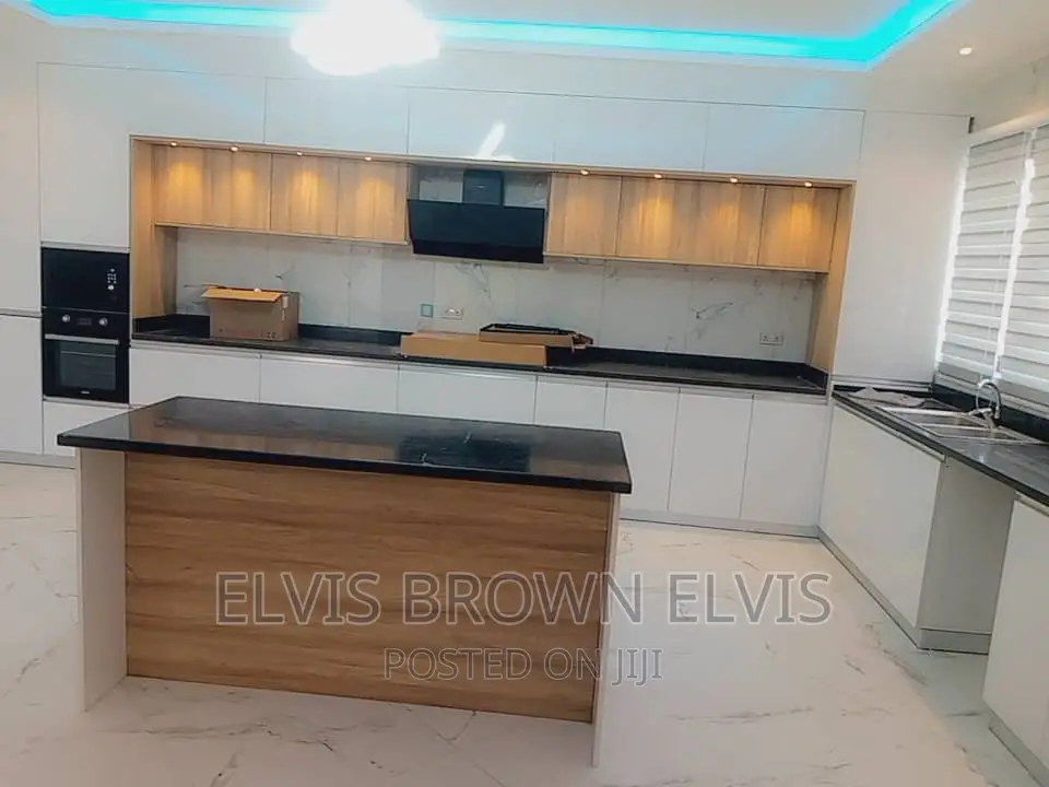 4bdrm Mansion in East Legon Mempaseam for sale