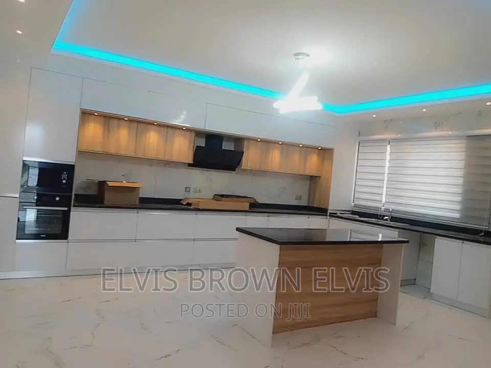 4bdrm Mansion in East Legon Mempaseam for sale
