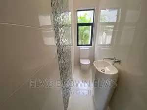 4bdrm House in East Legon Ogbojo for sale