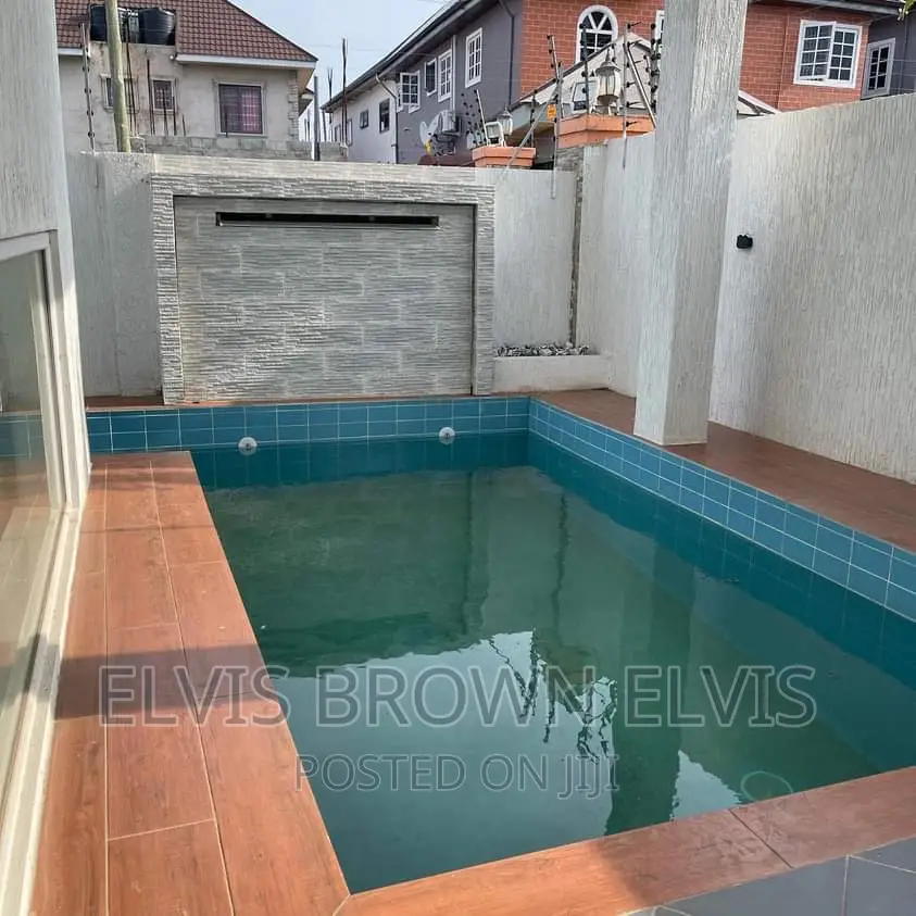 4bdrm House in East Legon Ogbojo for sale