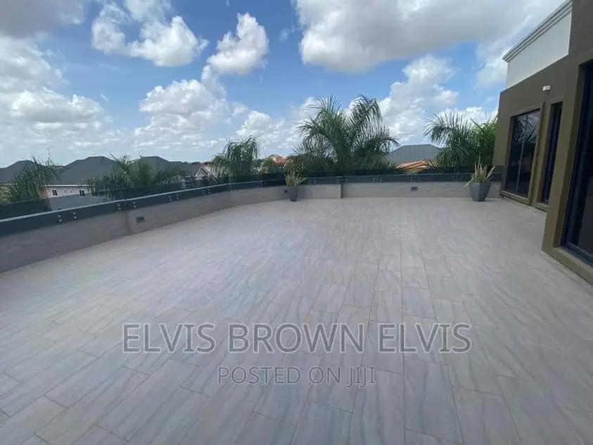 5bdrm House in Ogbojo, East Legon for sale