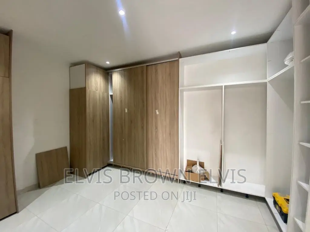 4bdrm Mansion in Ajiriganor, Adjiriganor for sale