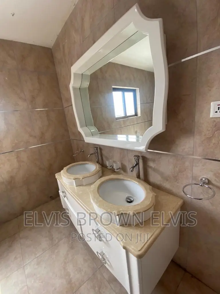 4bdrm Mansion in Ajiriganor, Adjiriganor for sale
