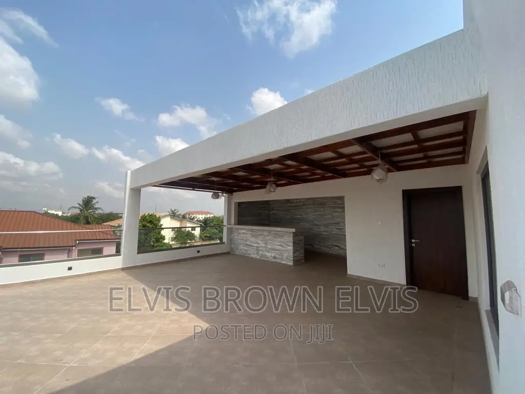4bdrm Mansion in Ajiriganor, Adjiriganor for sale