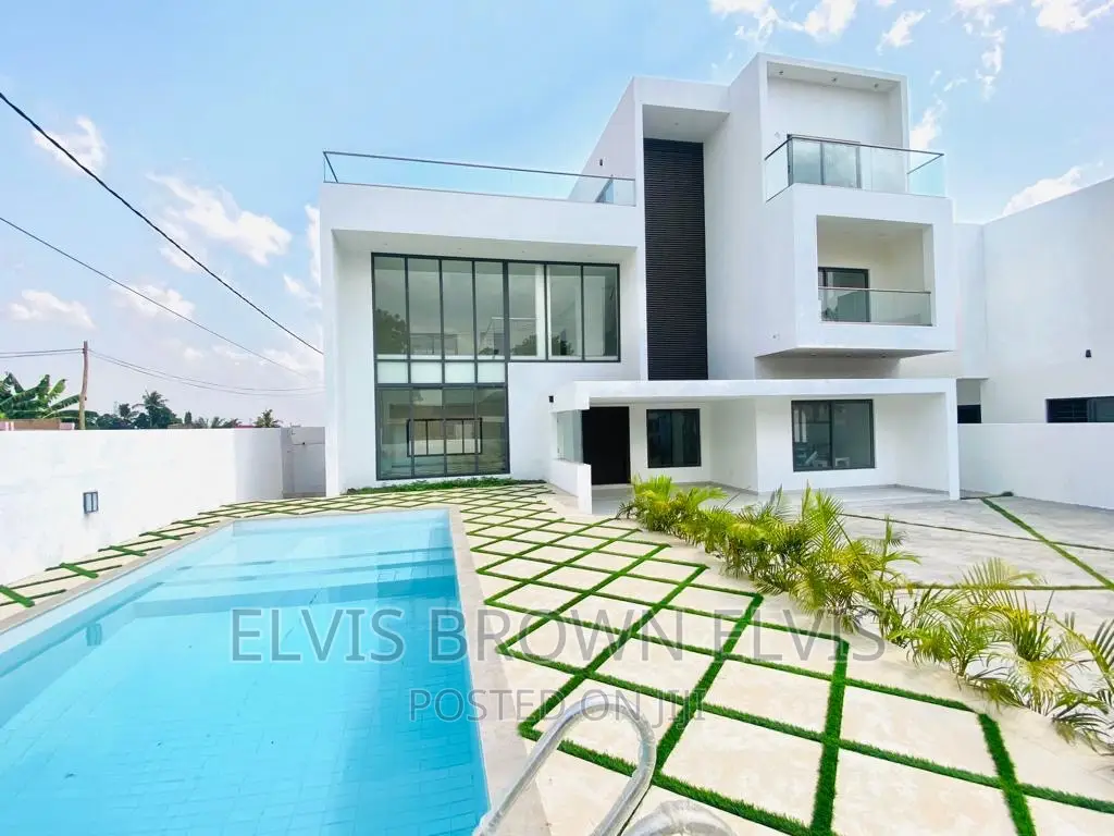 4bdrm Mansion in Ajiriganor, Adjiriganor for sale