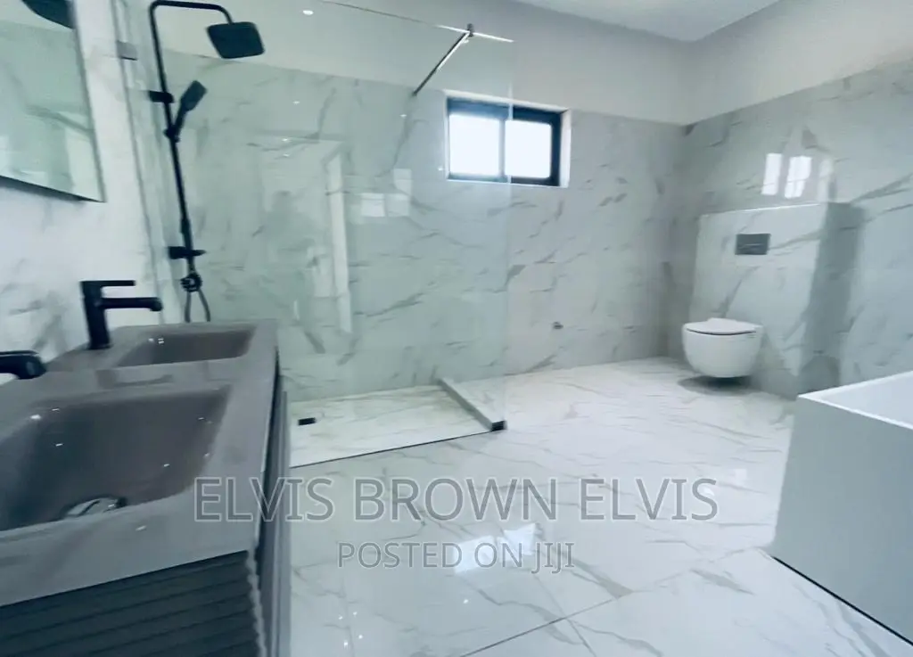 4bdrm House in Botwe Lakesid for sale