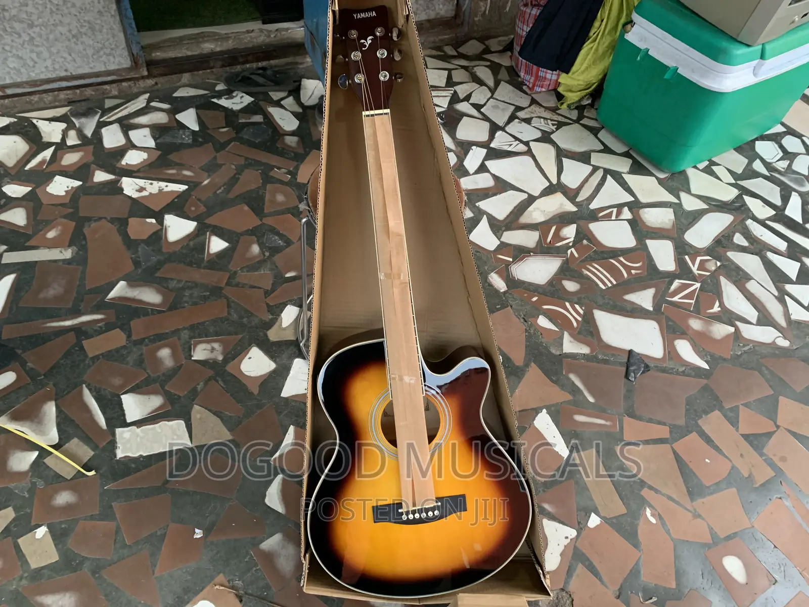 Yamaha Simi Acoustic Guitar