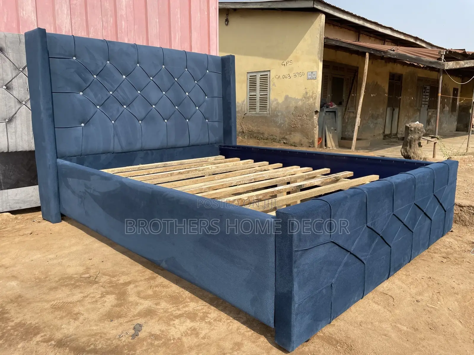 Double Bedframe 54x75// Very Durable And Strong