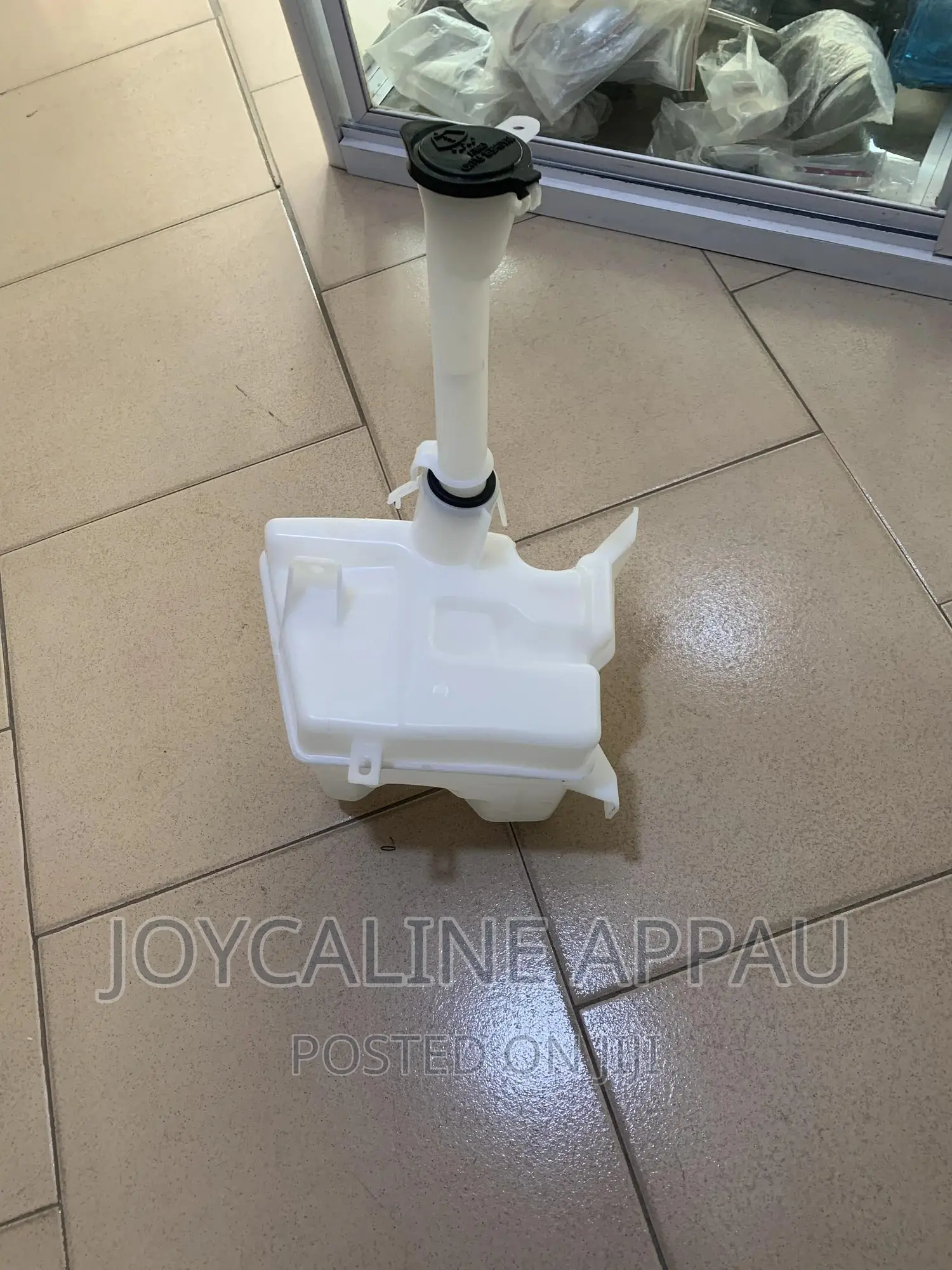 Wiper Wash Gallon Corolla 2014 to 2017