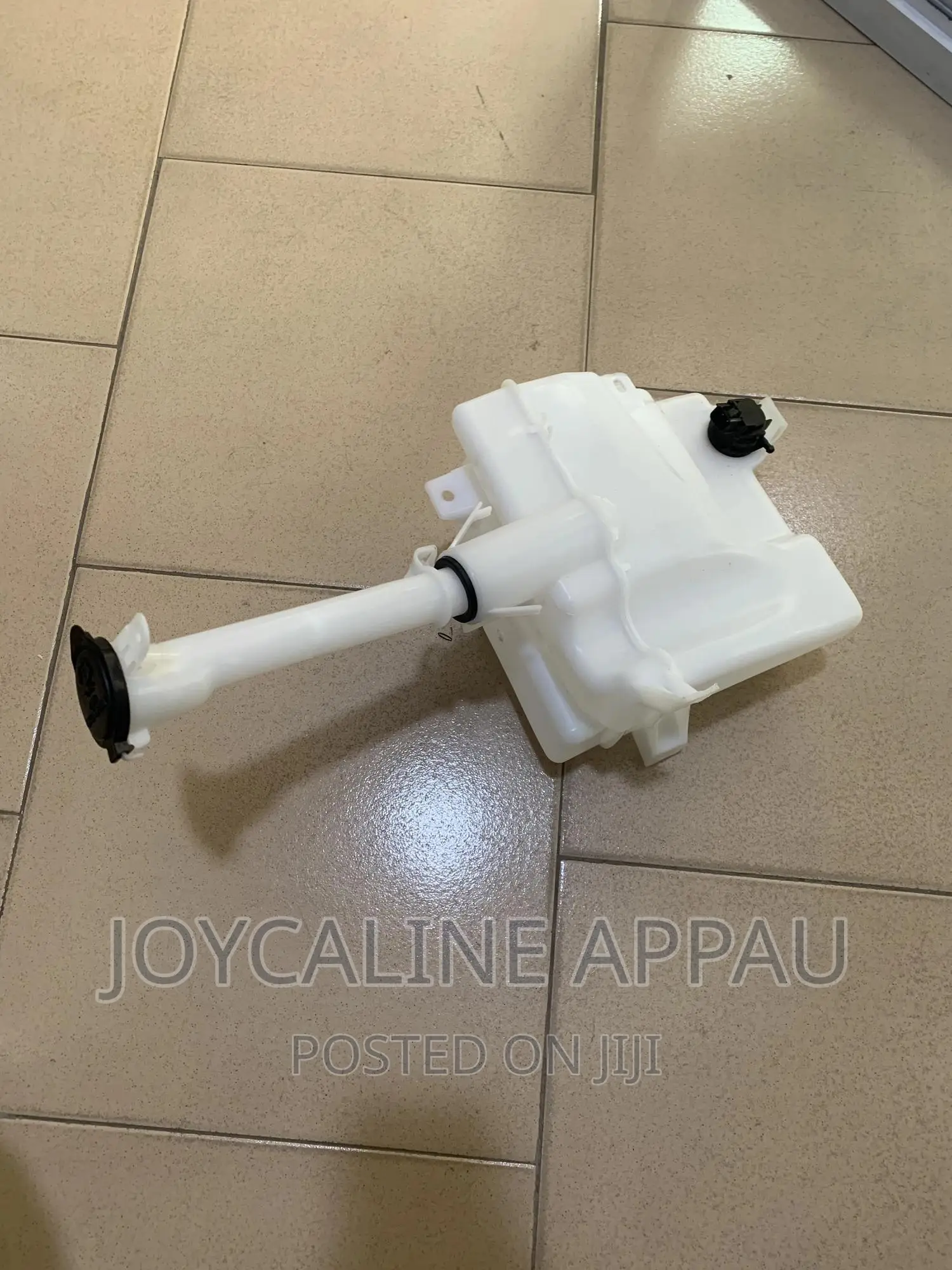Wiper Wash Gallon Corolla 2014 to 2017