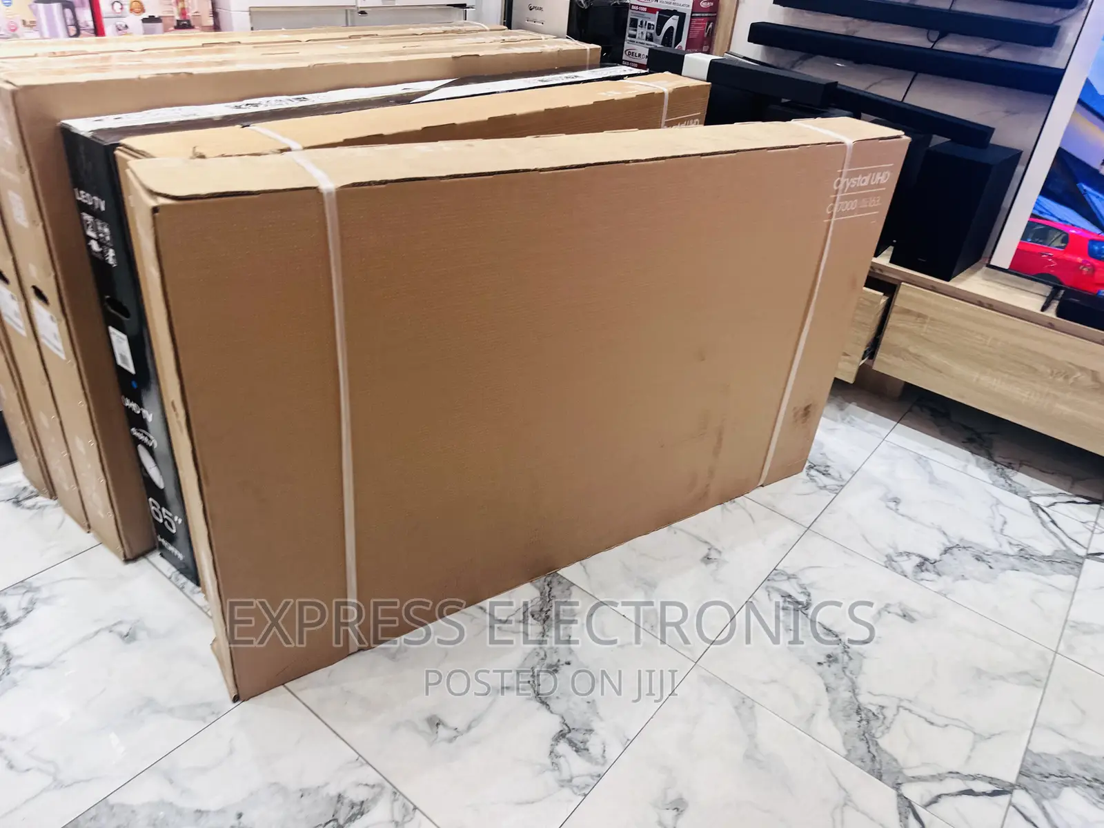Smart Glossy Black Slim UHD Smart Samsung 65”Au8092