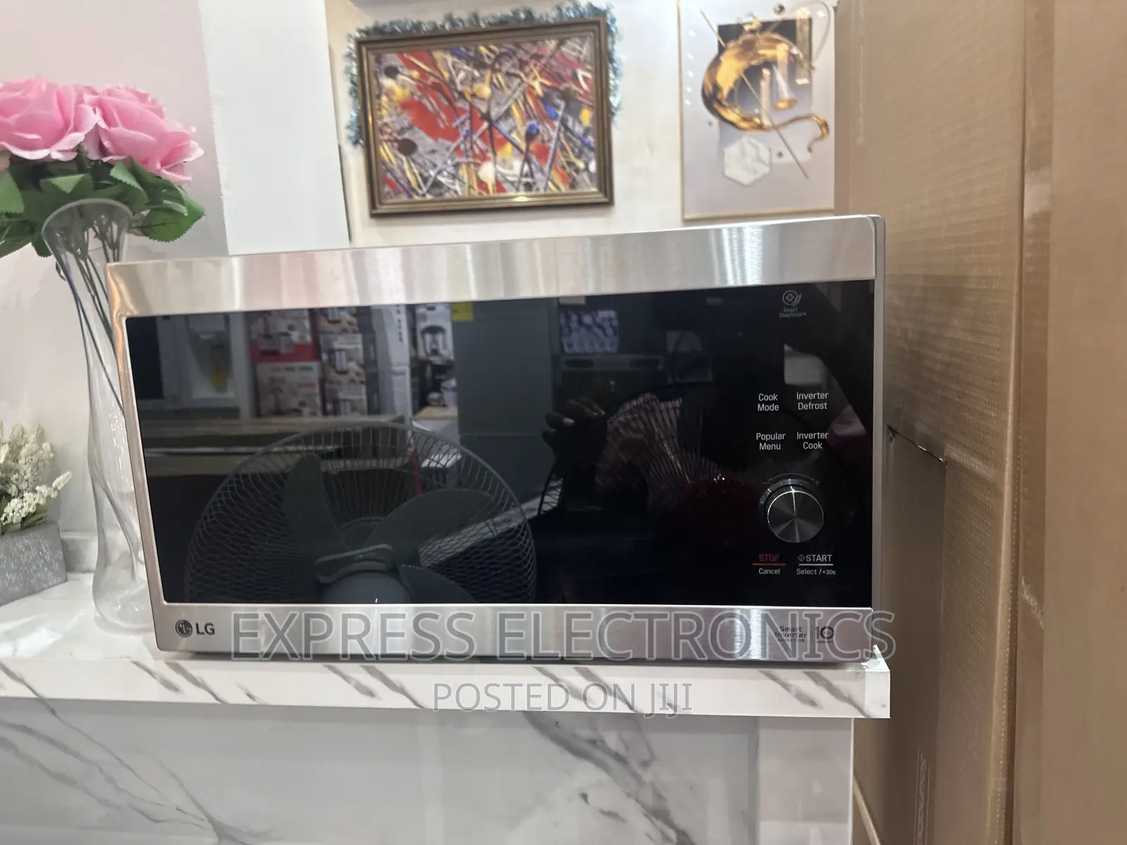 The First Choice Microwave Oven LG 42L Sliver 