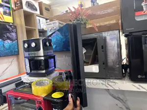 42L Black Microwave Oven LG