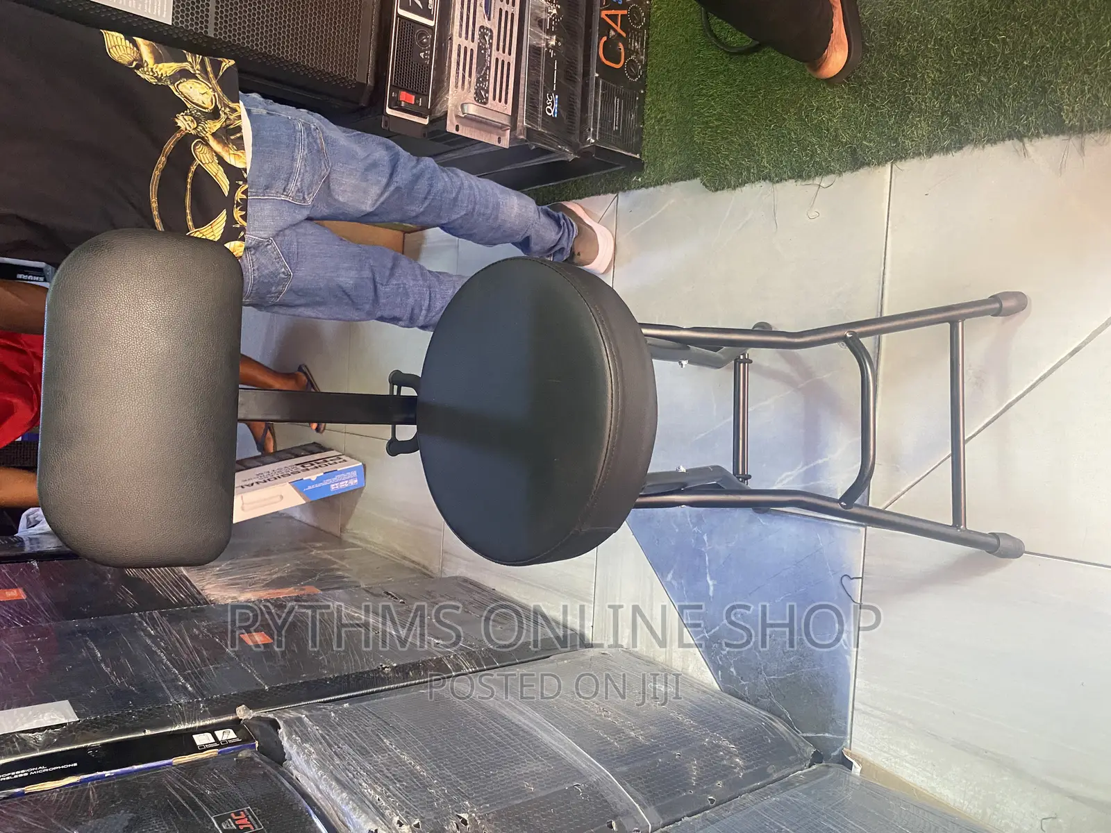Guitar Seat With Stand