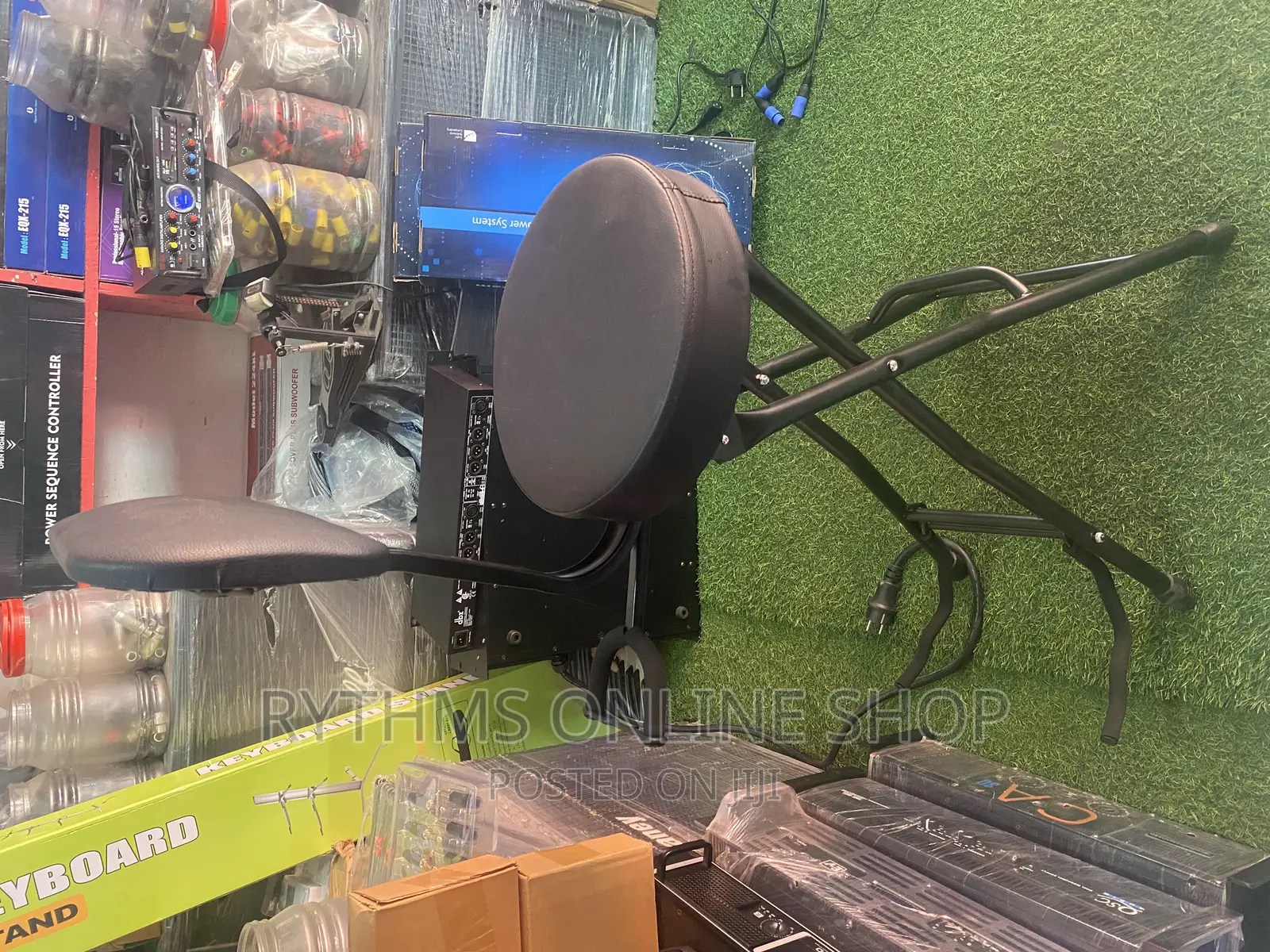 Guitar Seat With Stand
