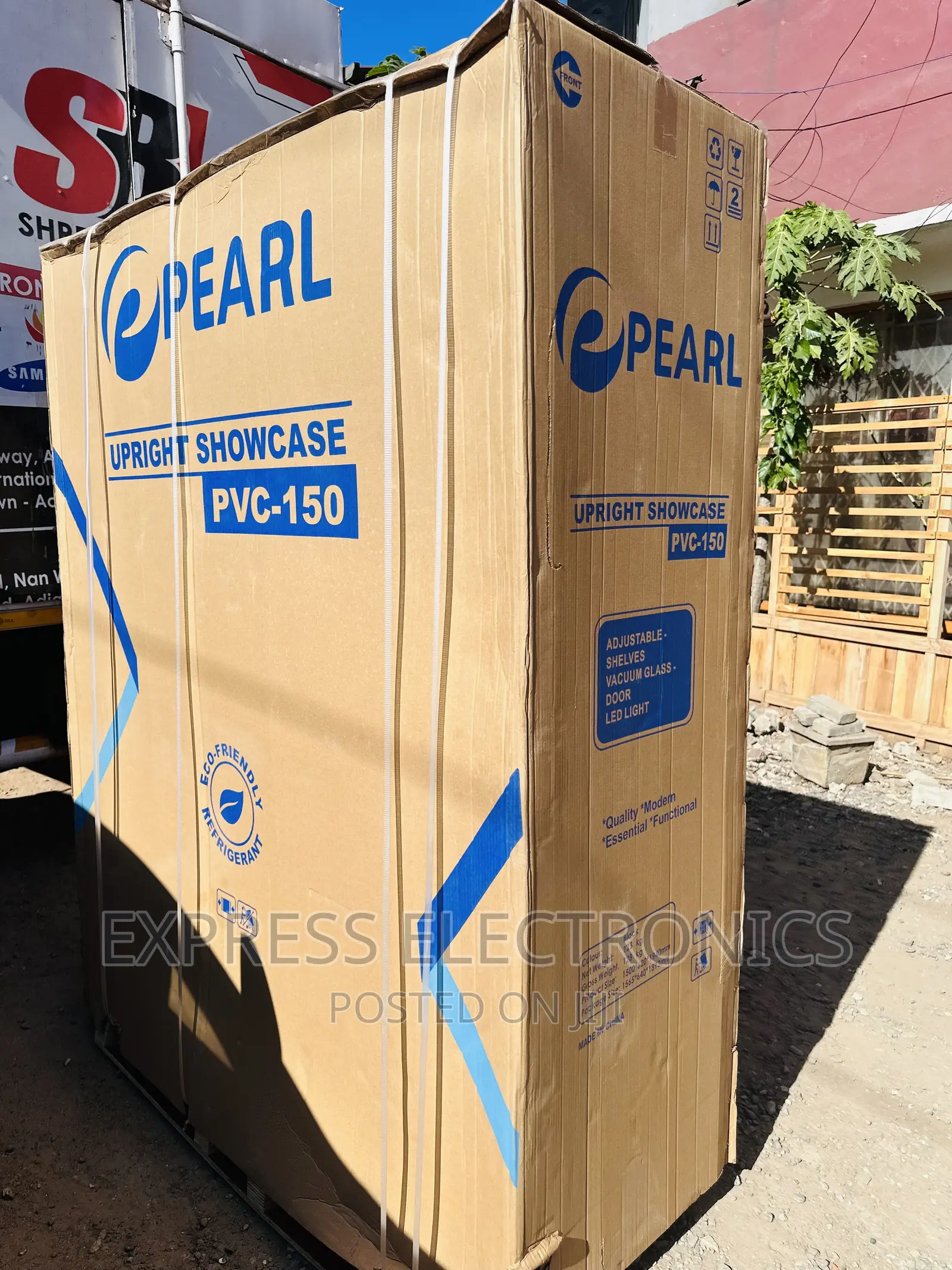 Long Lasting Performance Display Fridge Pearl PVC-150