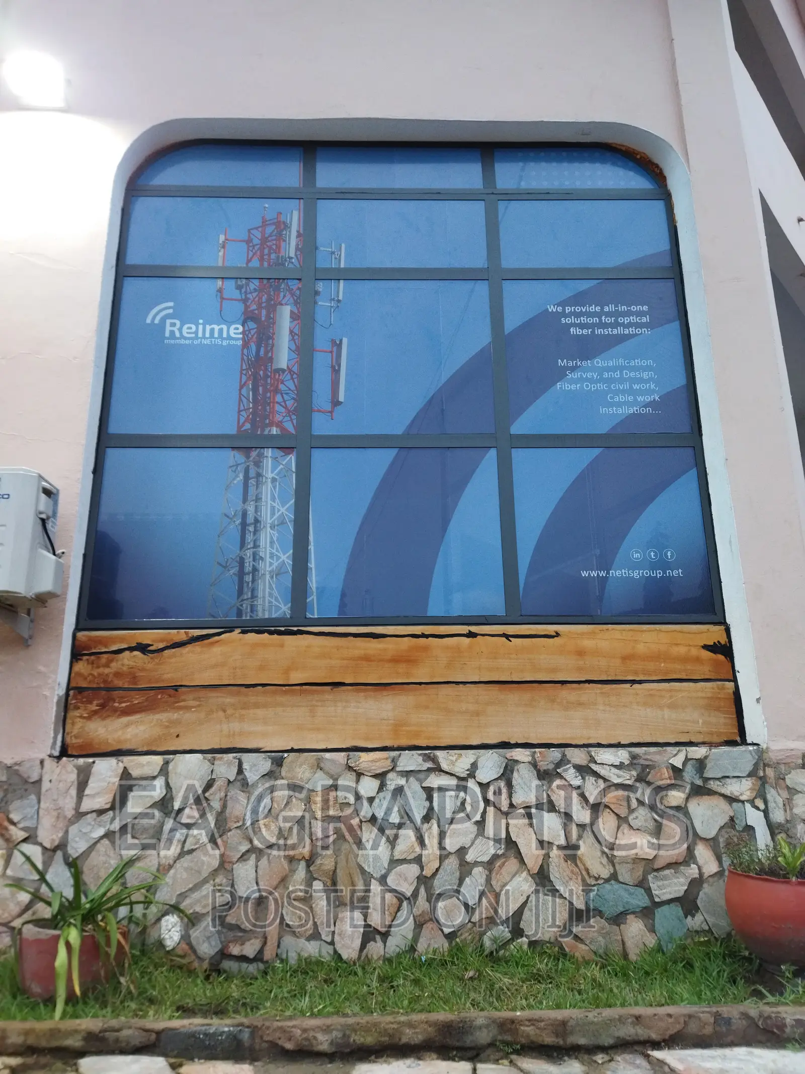 Outdoor and Indoor Branding