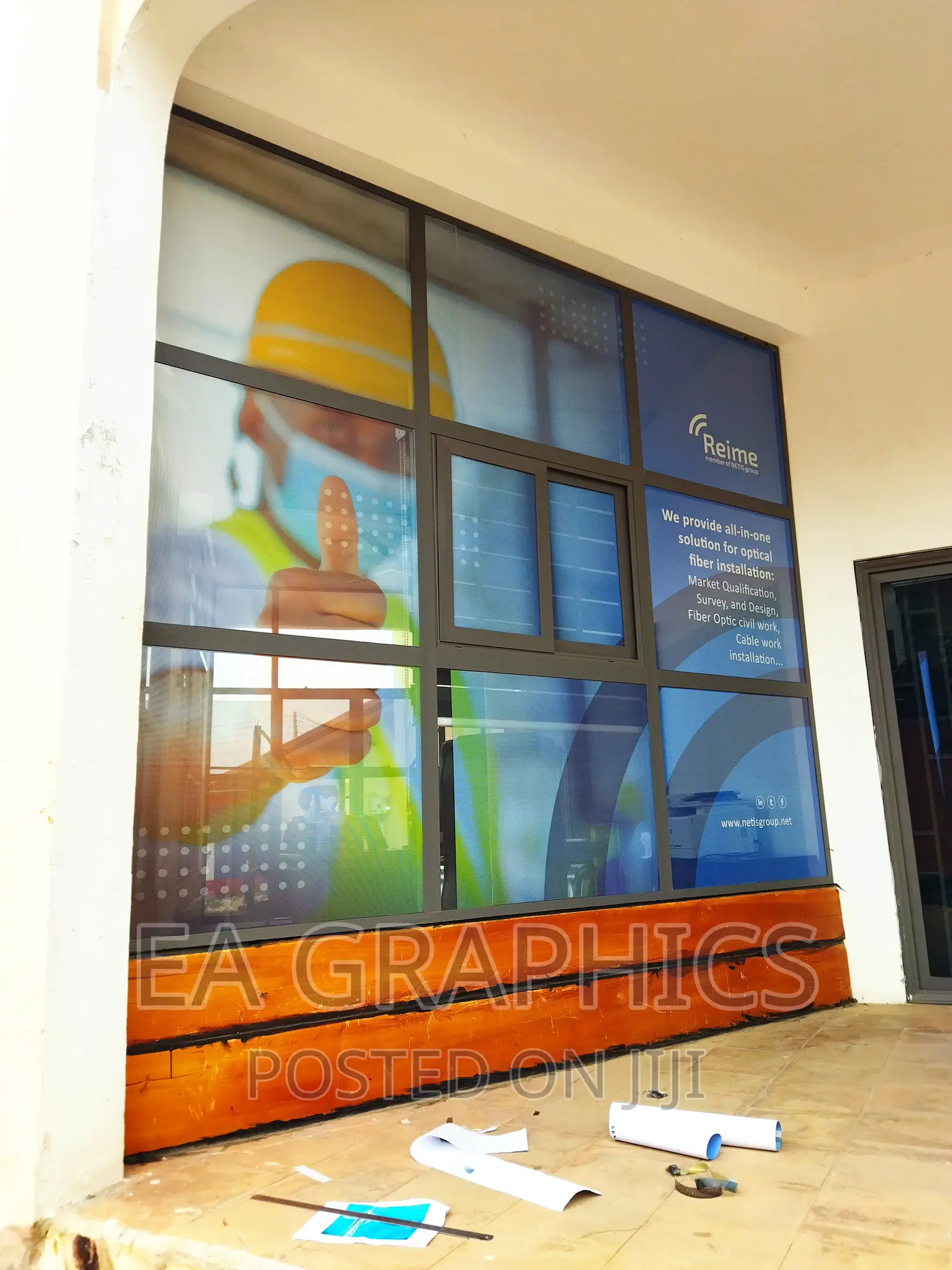Outdoor and Indoor Branding