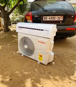 1.5hp Split Type Sunnywalk Air Conditioner.