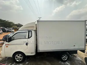 2015 Kia Porter Freezer. New Arrivals