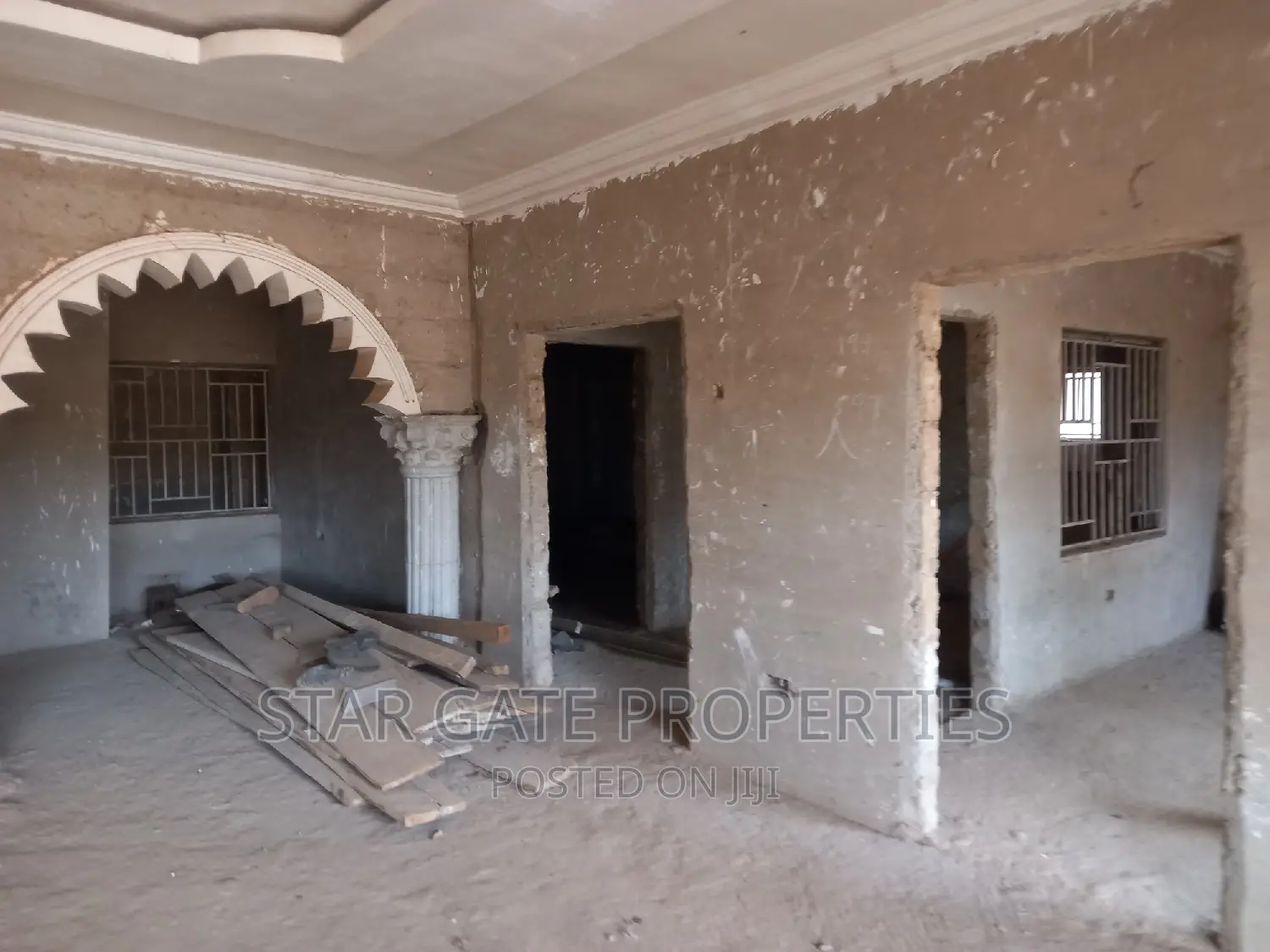 9bdrm House in Star Gate Properties, Kumasi Metropolitan for sale