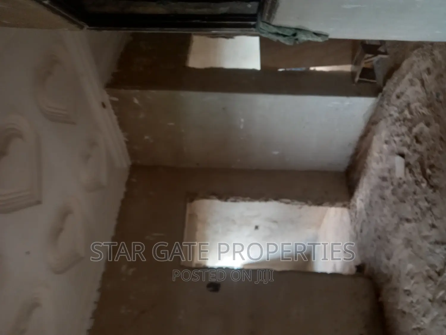 9bdrm House in Star Gate Properties, Kumasi Metropolitan for sale