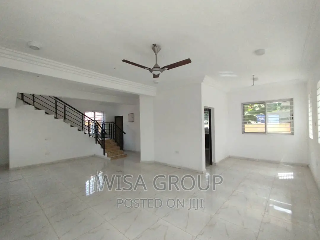 3bdrm Duplex in Wisa Groups, Accra Metropolitan for sale