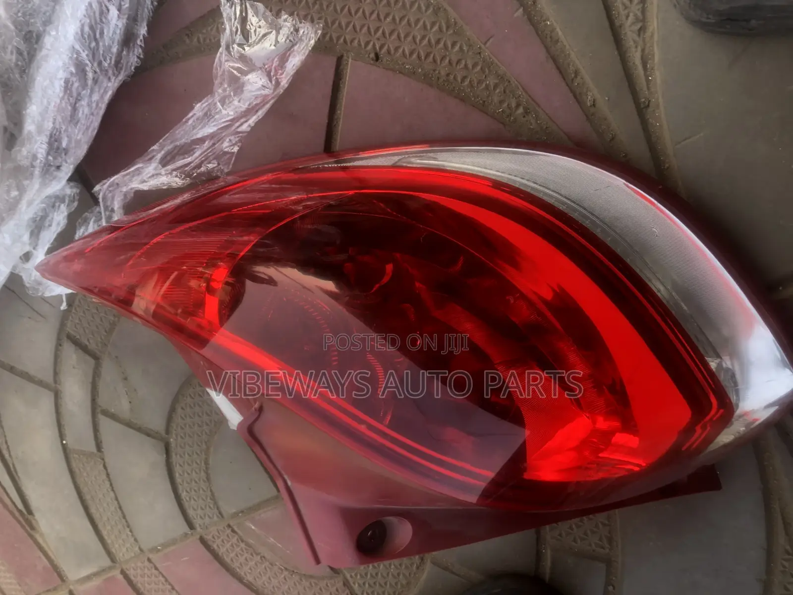 Hyundai Veloster 2014 Taillight Used