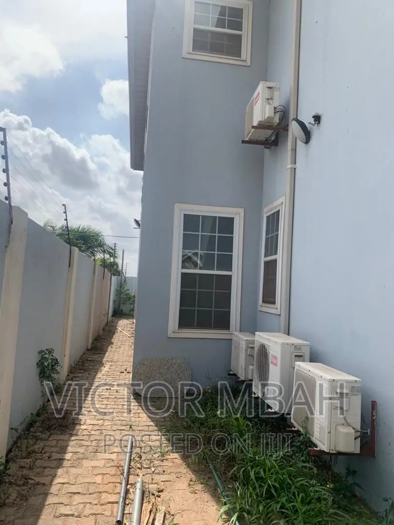 5bdrm Duplex in Community 25 Tema for sale