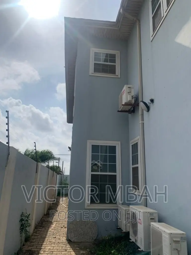 5bdrm Duplex in Community 25 Tema for sale