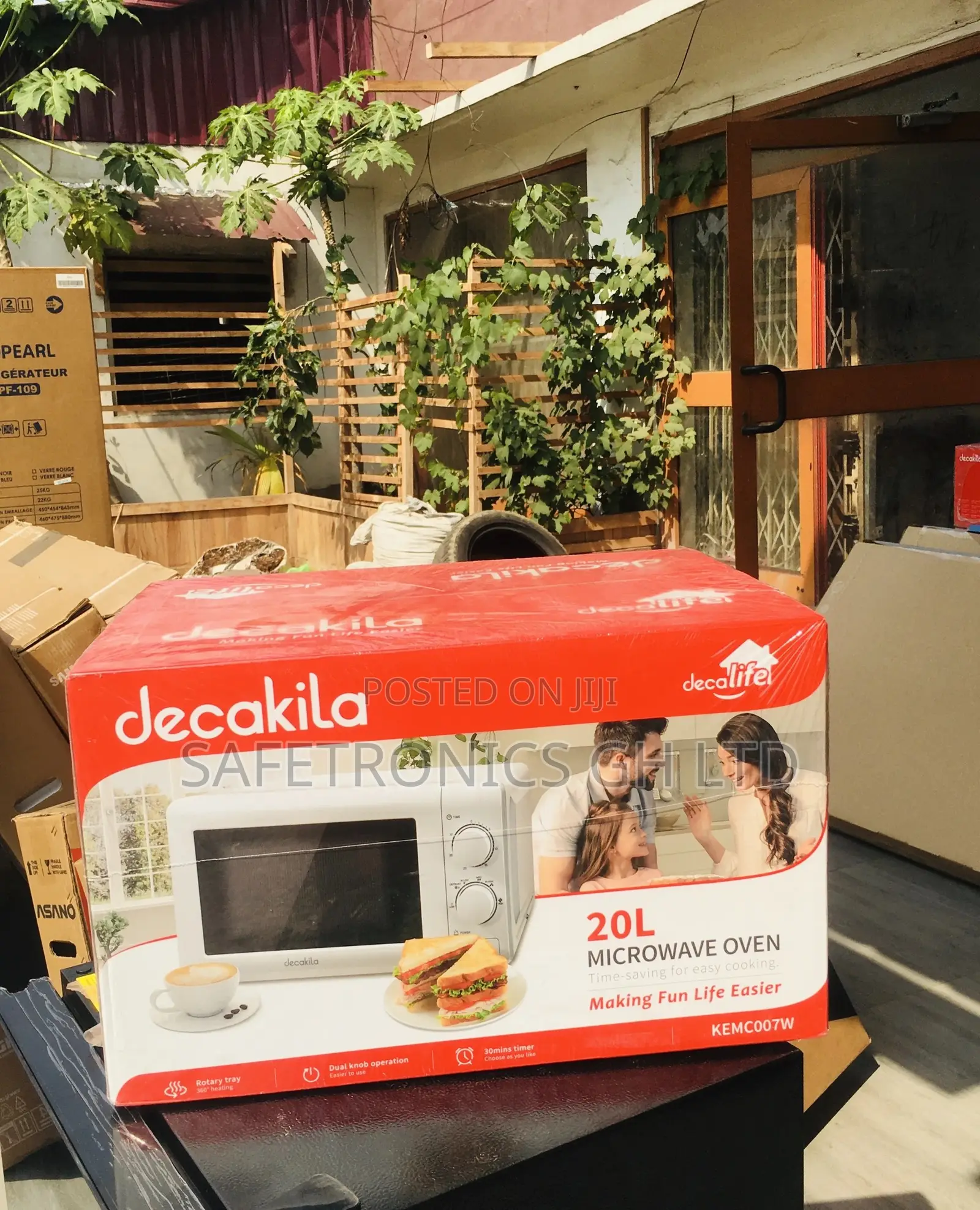 White Decakila Countertop 20L Electric Oven Microwave
