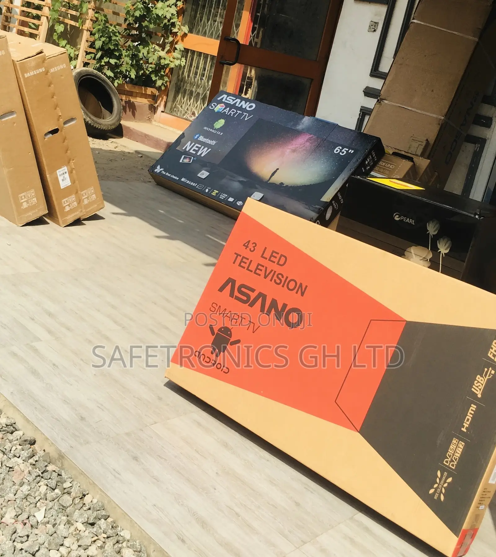 LED Glossy UHD Smart Asano 43 Electric Black Tv