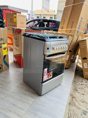 Fresh in Box Ferre 50x50 4 Gas Burner With Oven and Grill.