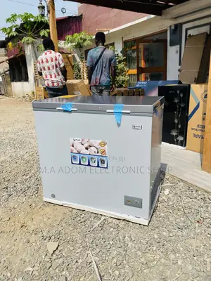 Energy Sufficient Pearl PCF-240 Single Door Chest Freezer.