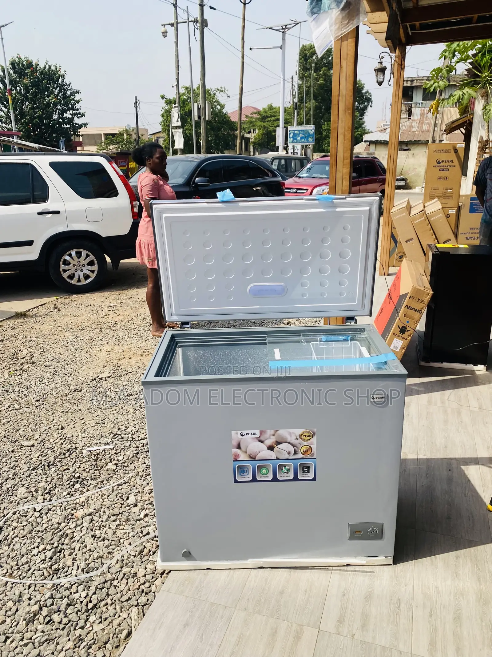 Eco-Friendly Pearl PCF-240 Single Door Chest Freezer 