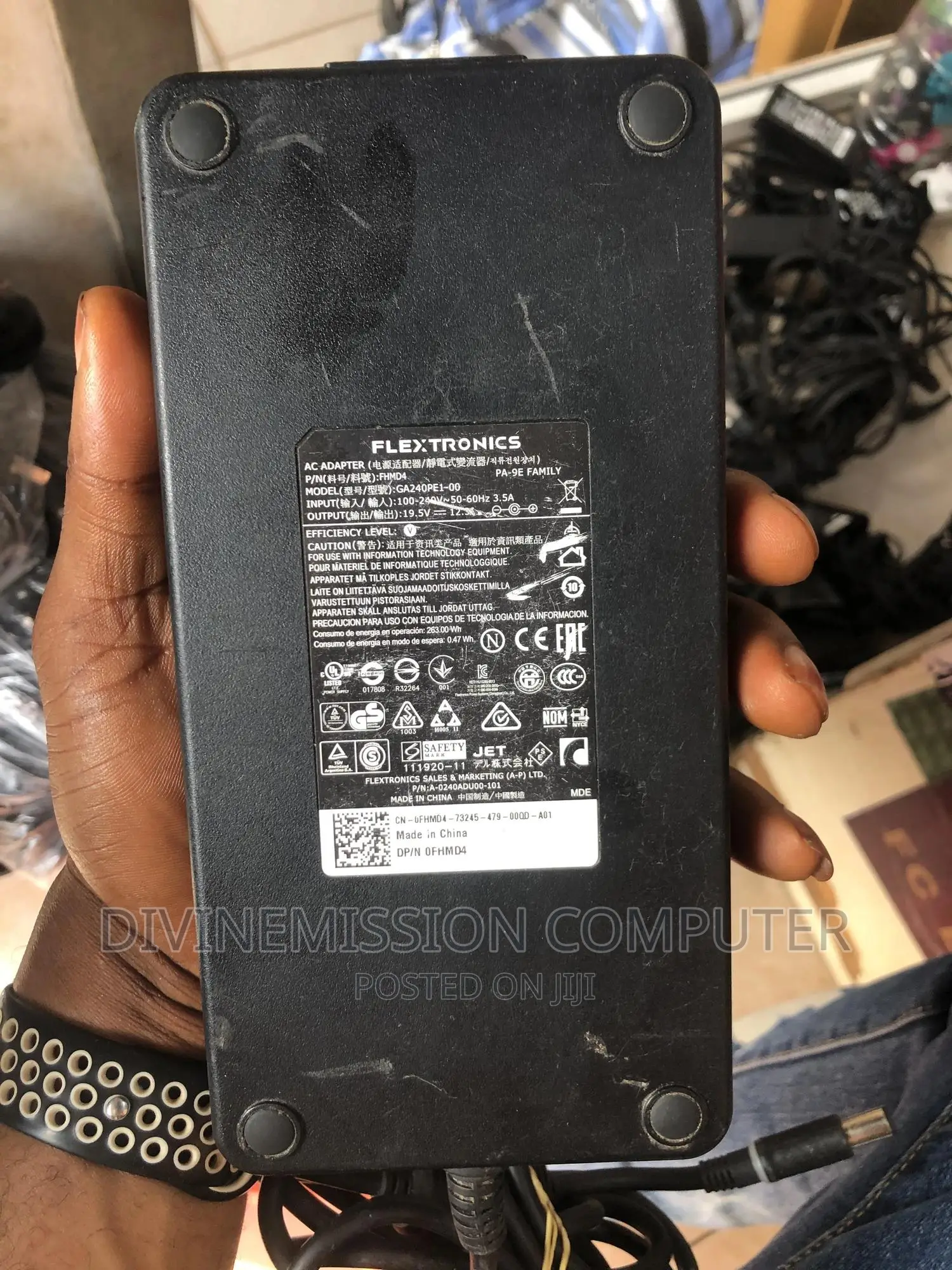 Dell Big Pin 240w, 19.5–12.3a Home Used Charger/Adapter