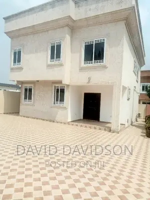 3bdrm Mansion in Executive 3 Bedroom, Tema Metropolitan for rent