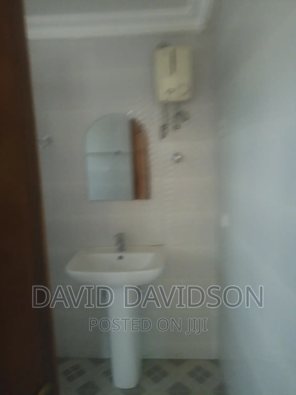 3bdrm Mansion in Executive 3 Bedroom, Tema Metropolitan for rent
