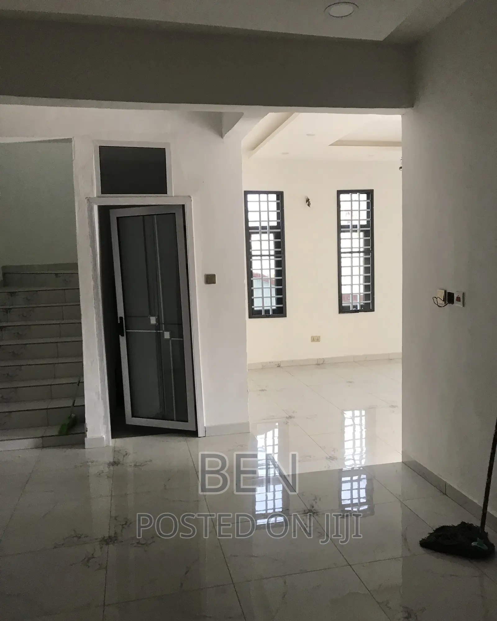 4bdrm House in Kwabenya, Dome for sale