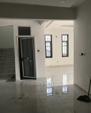 4bdrm House in Kwabenya, Dome for sale