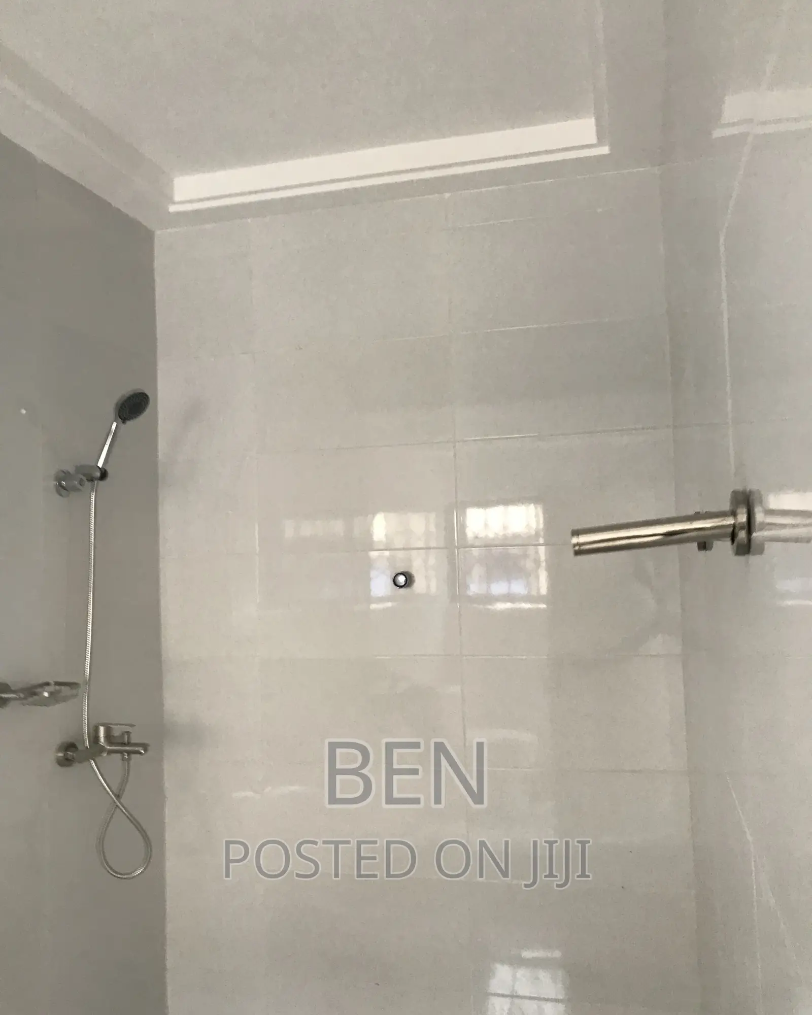 4bdrm House in Ashongman Estate for sale
