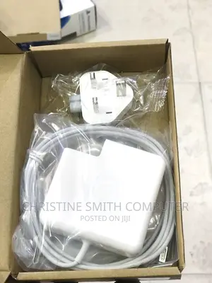 Original Mac Book Pro Charger