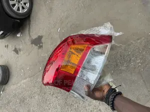 Toyota Vitz 2009 Tail Light Bulb Pair ( Normal )