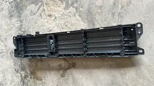 Honda CR-V 2017,2018,2019,2020,2021 Down Shutter Grille