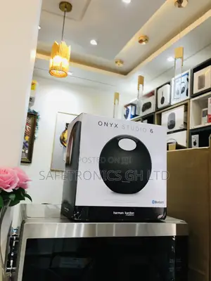 Onyx Studio 6 Black Bluetooth Wireless Electric Speaker