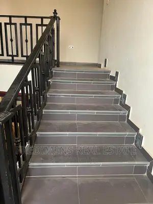 Furnished 5bdrm House in Fredimens Real, Kumasi Metropolitan for sale