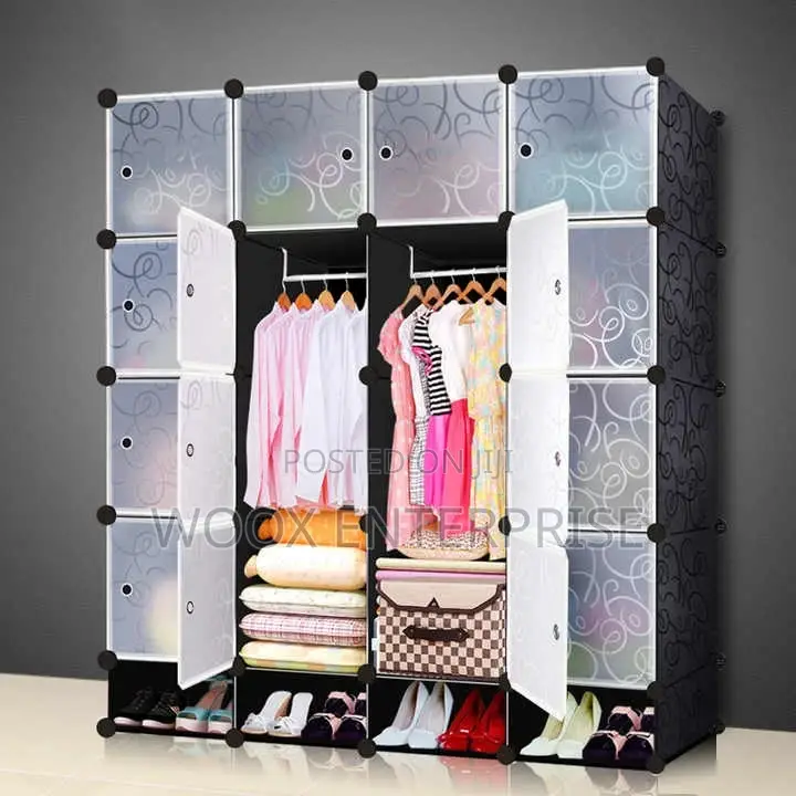 Plastic Wardrobe/Shoe Rack (16 Cubes)