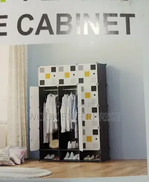 Classic Plastic Wardrobe/Shoe Rack (12 Cubes)